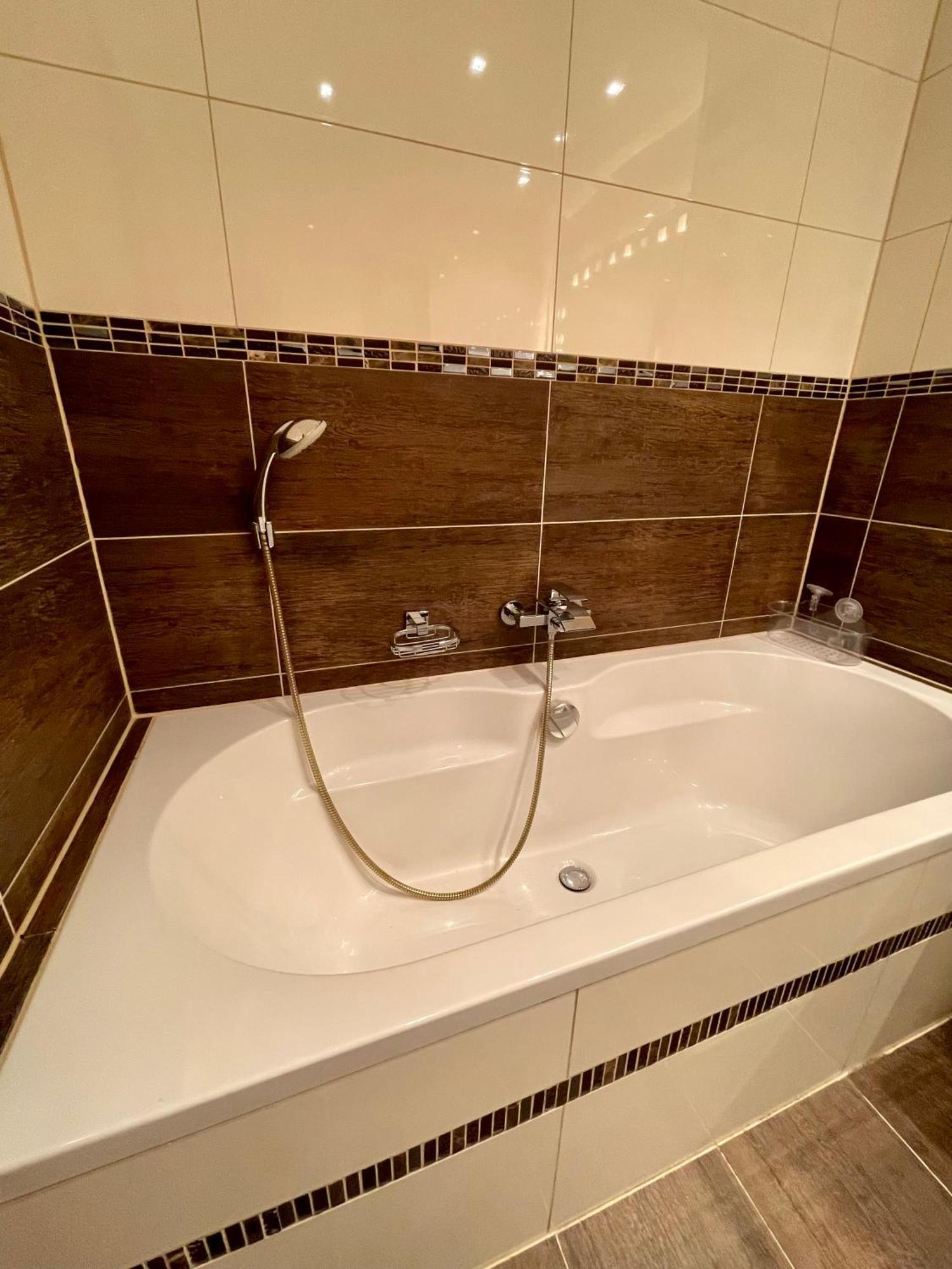 Wunderschoenes 2 Zimmer Apartment Zentrum Goldstadt Pforzheim Eksteriør bilde